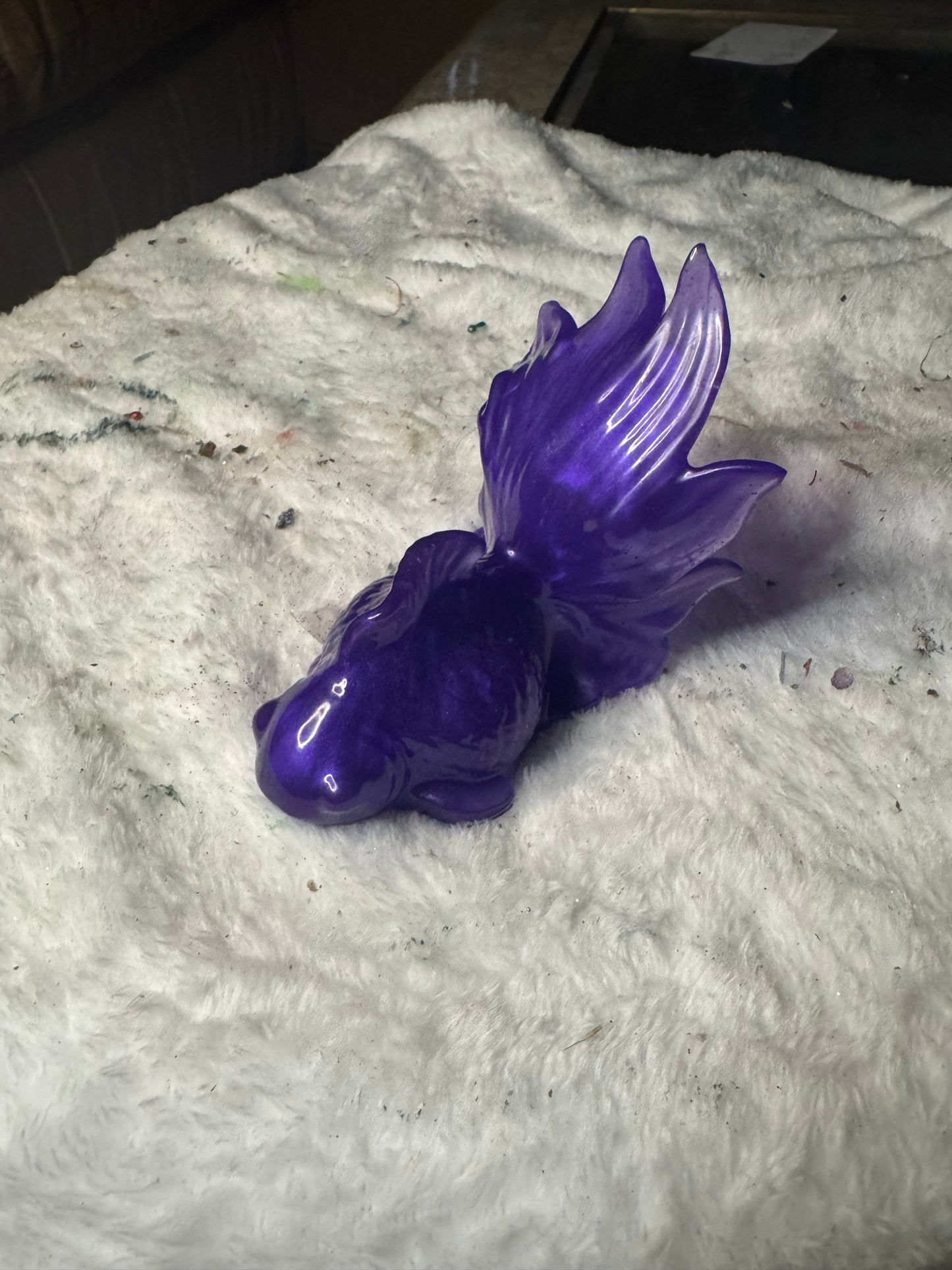 Red Fish, Blue Fish ~ 3”H x 3 1/2”W ~ 2.65 oz